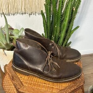 Brown‎ leather clarks desert boots men's 9.5 chukka flat tie up boot